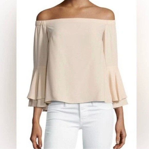 Amanda Uprichard Tops - NWT Amanda Uprichards Arabelle Off-The-Shoulder Blouse 
Size: P/XS (Not Petite)